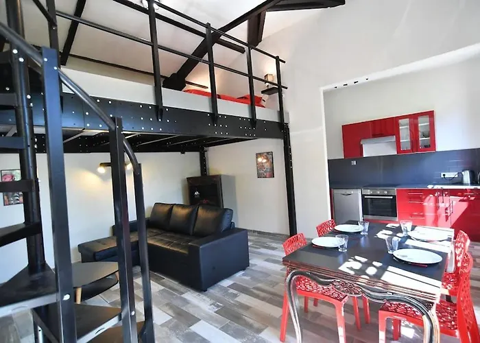 Loft Idealement Place Mer, Aeroport, Centre Ville